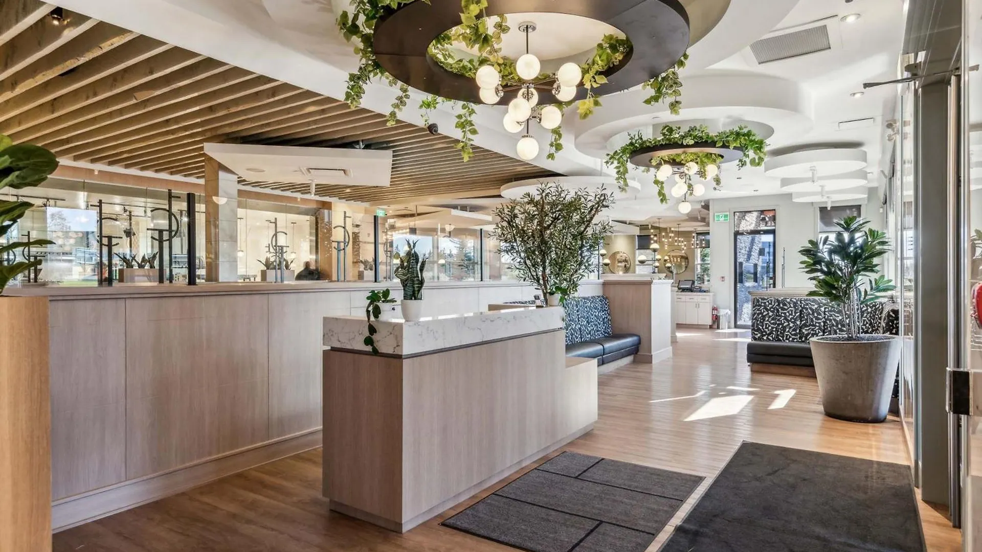 Sandman Signature Calgary Airport Hotel